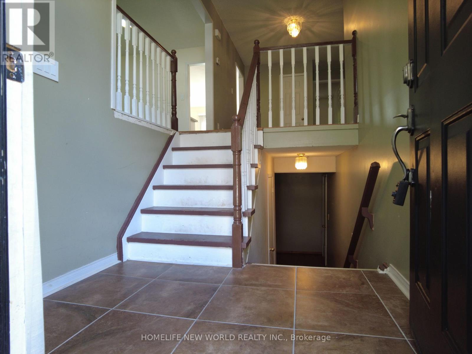 42 Engel Crescent, Barrie (Letitia Heights), Ontario  L4N 6K5 - Photo 3 - S13816974