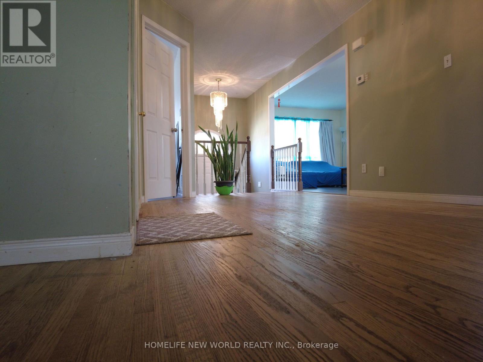 42 Engel Crescent, Barrie (Letitia Heights), Ontario  L4N 6K5 - Photo 4 - S13816974