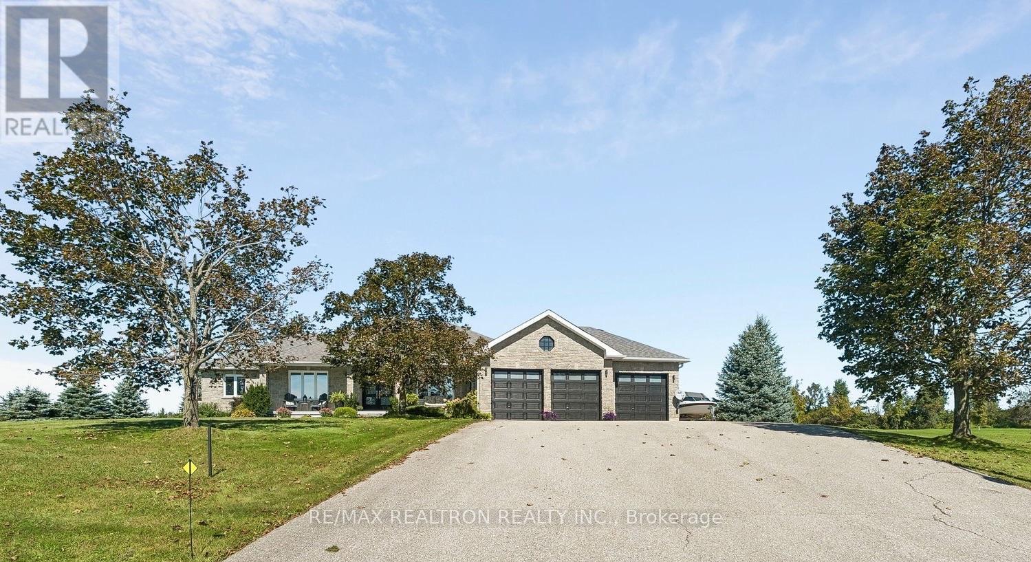14 Lauder Road, Oro-Medonte, Ontario  L0L 2L0 - Photo 2 - S13820392