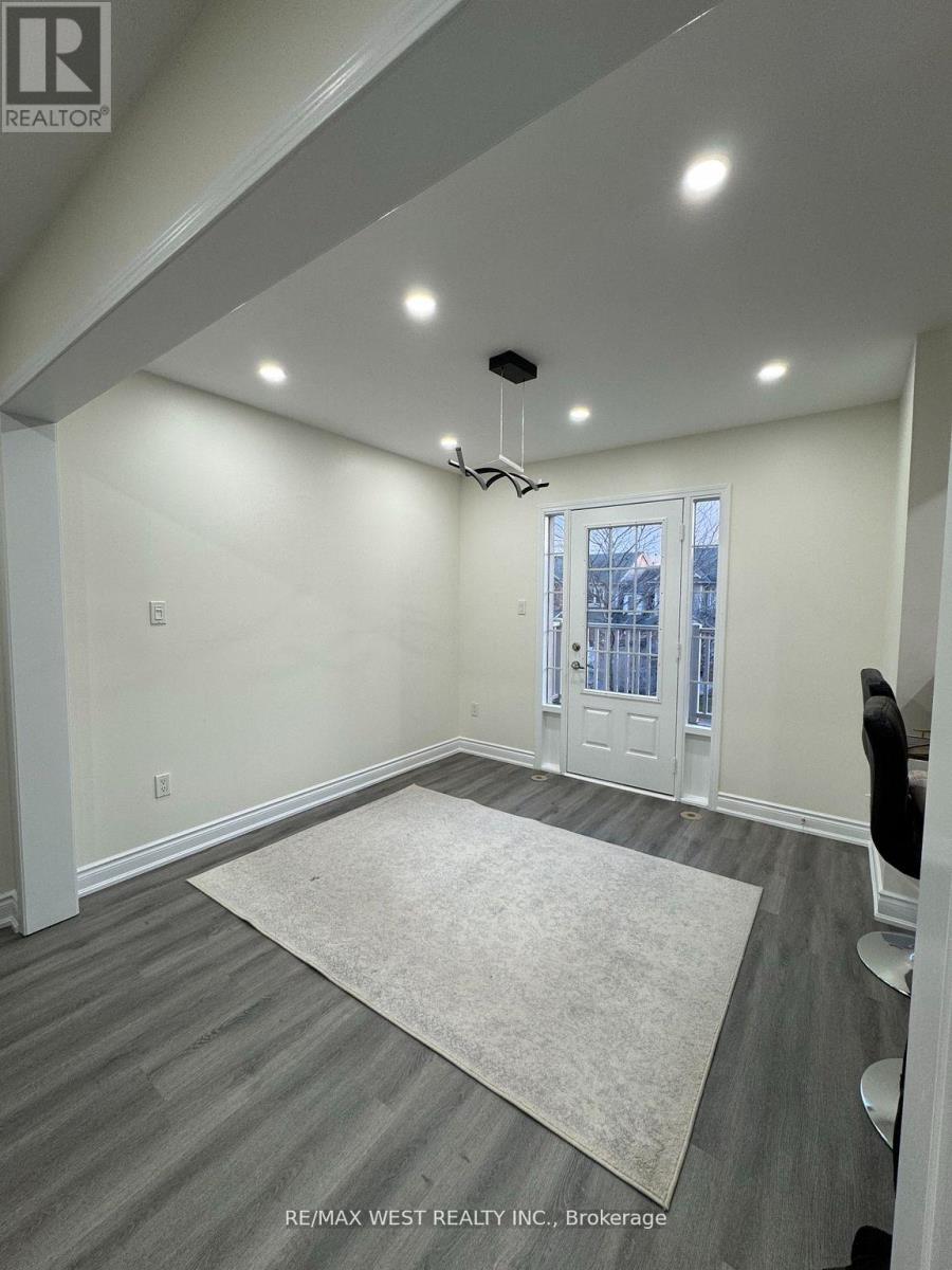 925 Burrows Gate, Milton, Ontario  L9Y 0K7 - Photo 11 - W13820312
