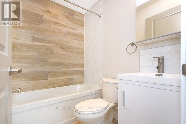 1 - 3411 Lake Shore Boulevard W, Toronto, Ontario  M8W 1N2 - Photo 6 - W13820366
