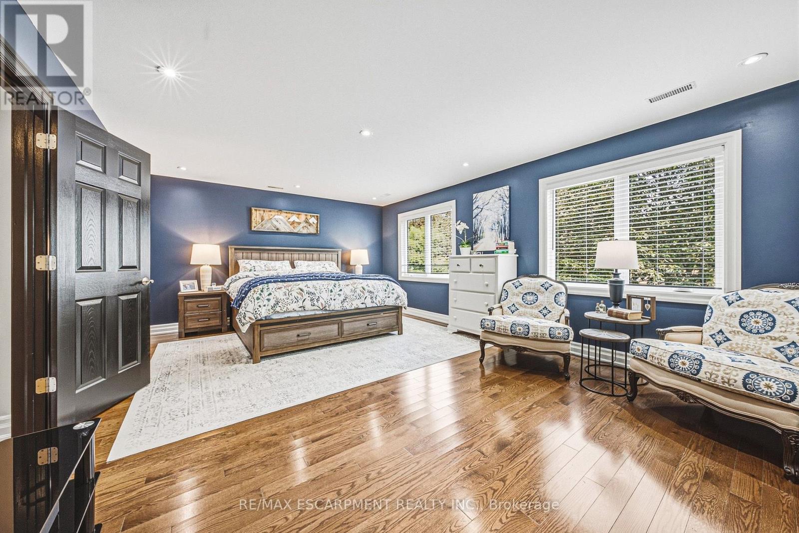 581 Holly Hill Crescent, Burlington, Ontario  L7R 2G4 - Photo 12 - W13820378