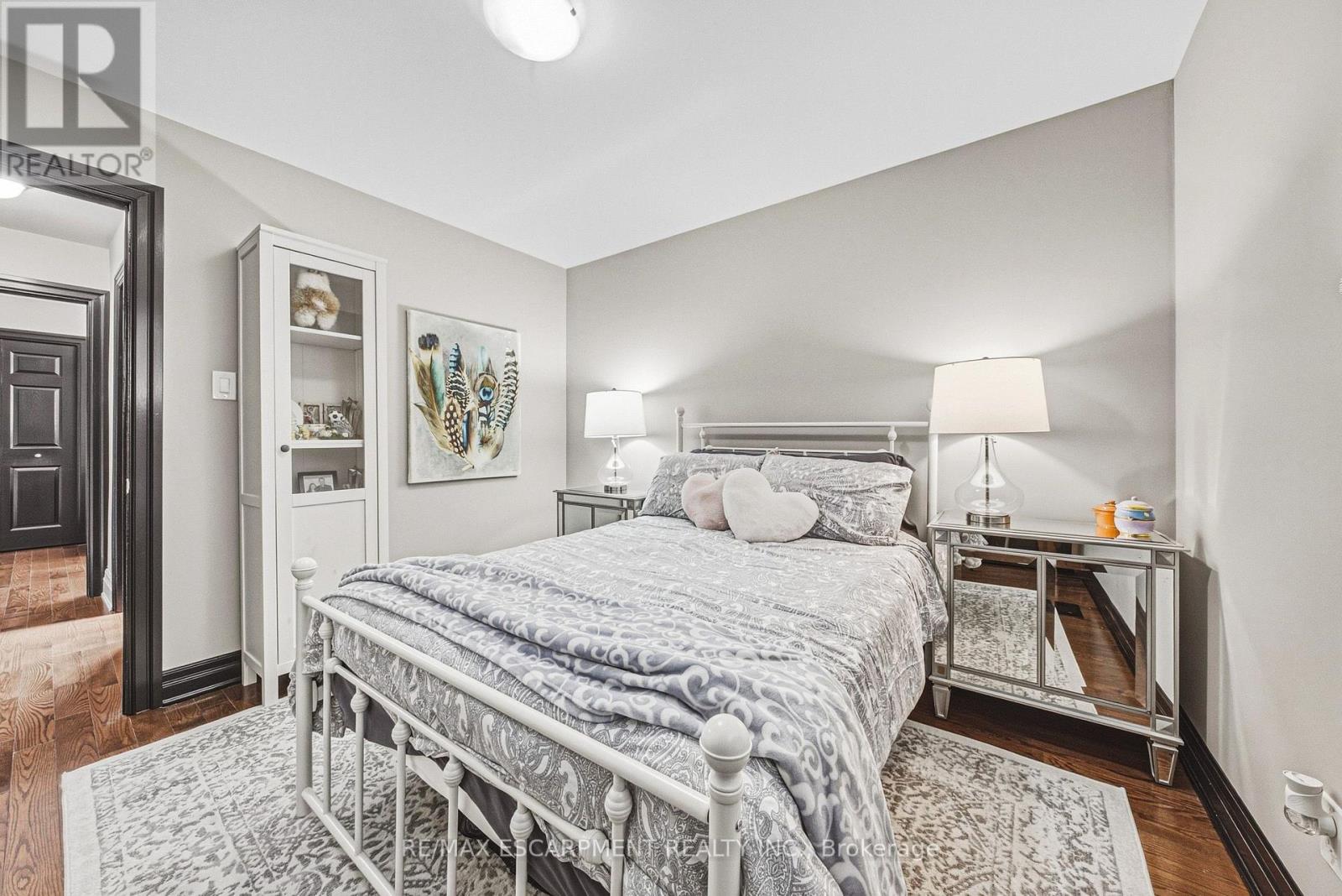 581 Holly Hill Crescent, Burlington, Ontario  L7R 2G4 - Photo 42 - W13820378