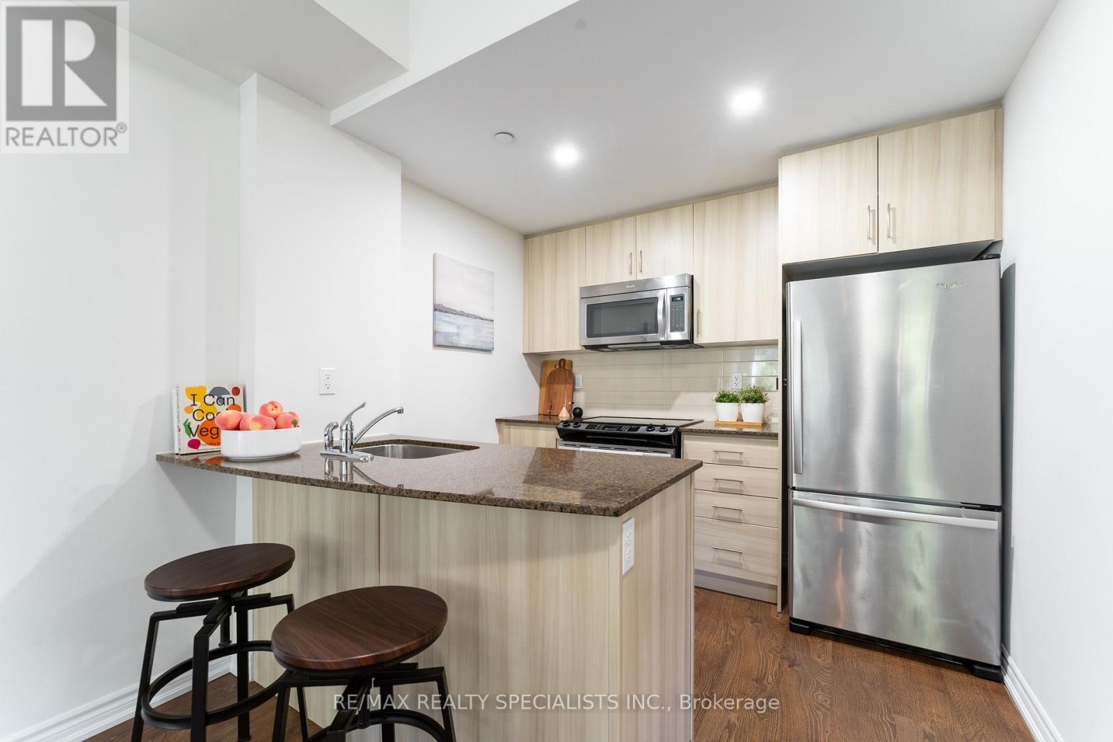 34 - 120 Twenty Fourth Street, Toronto, Ontario M8V 0B9 - Photo 11 - W13820390