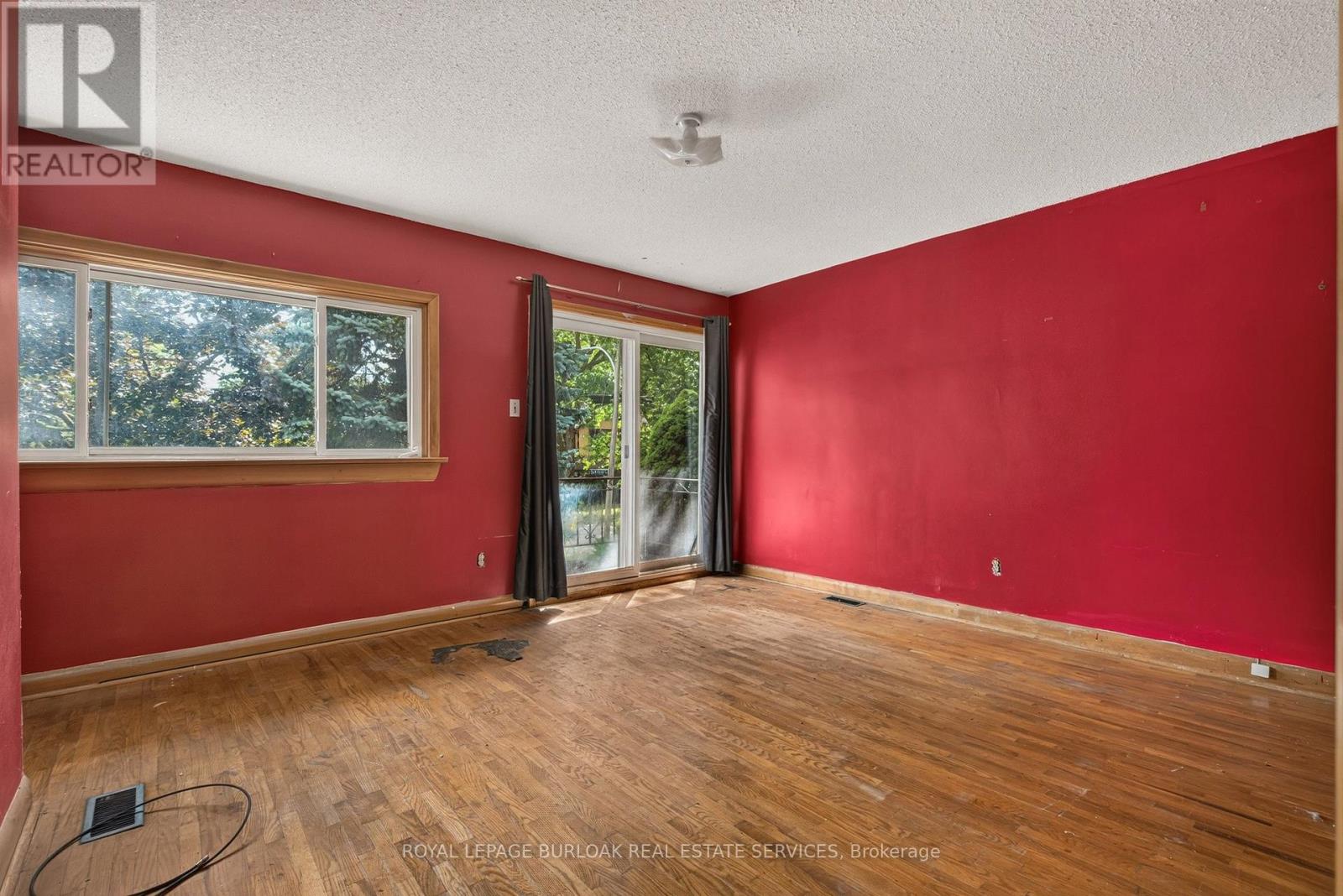 539 Enfield Road, Burlington, Ontario  L7T 2X5 - Photo 8 - W13820398