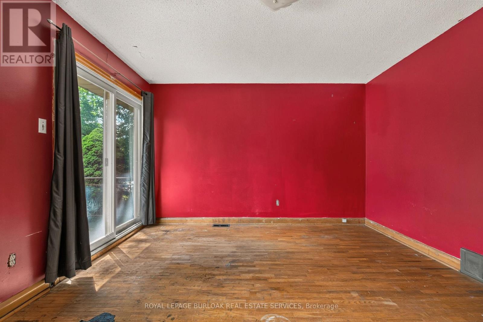 539 Enfield Road, Burlington, Ontario  L7T 2X5 - Photo 9 - W13820398
