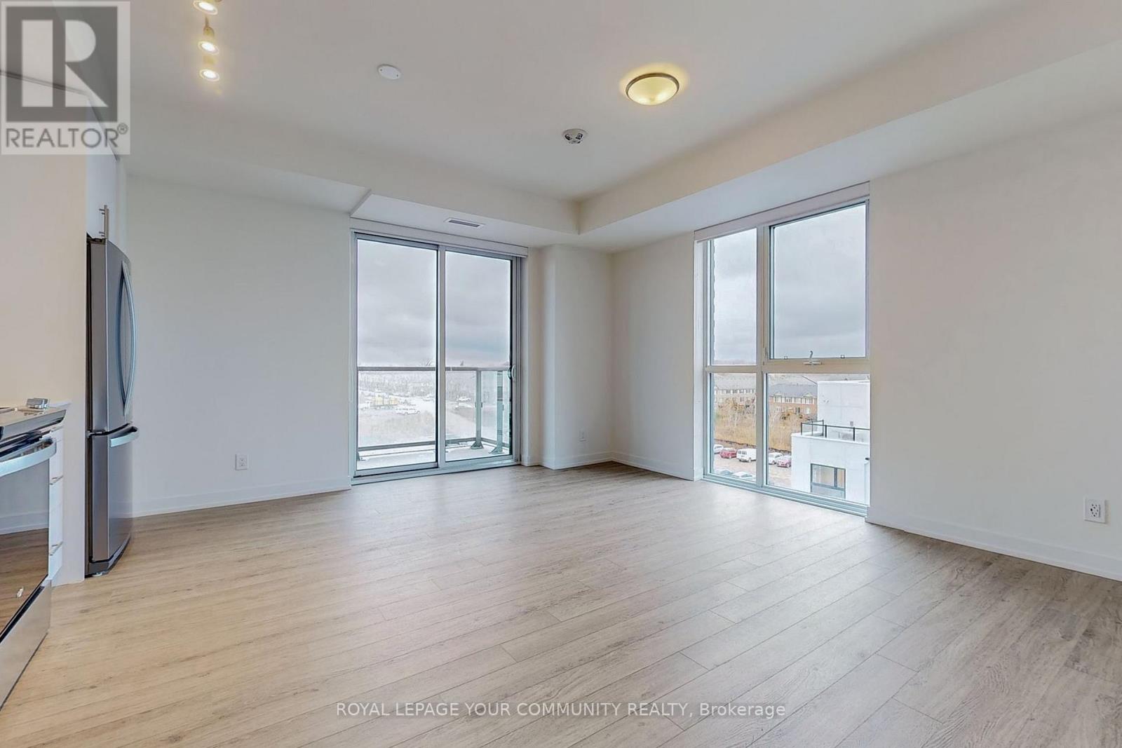 611 - 345 Wheat Boom Drive, Oakville, Ontario  L6H 7X5 - Photo 2 - W13820416