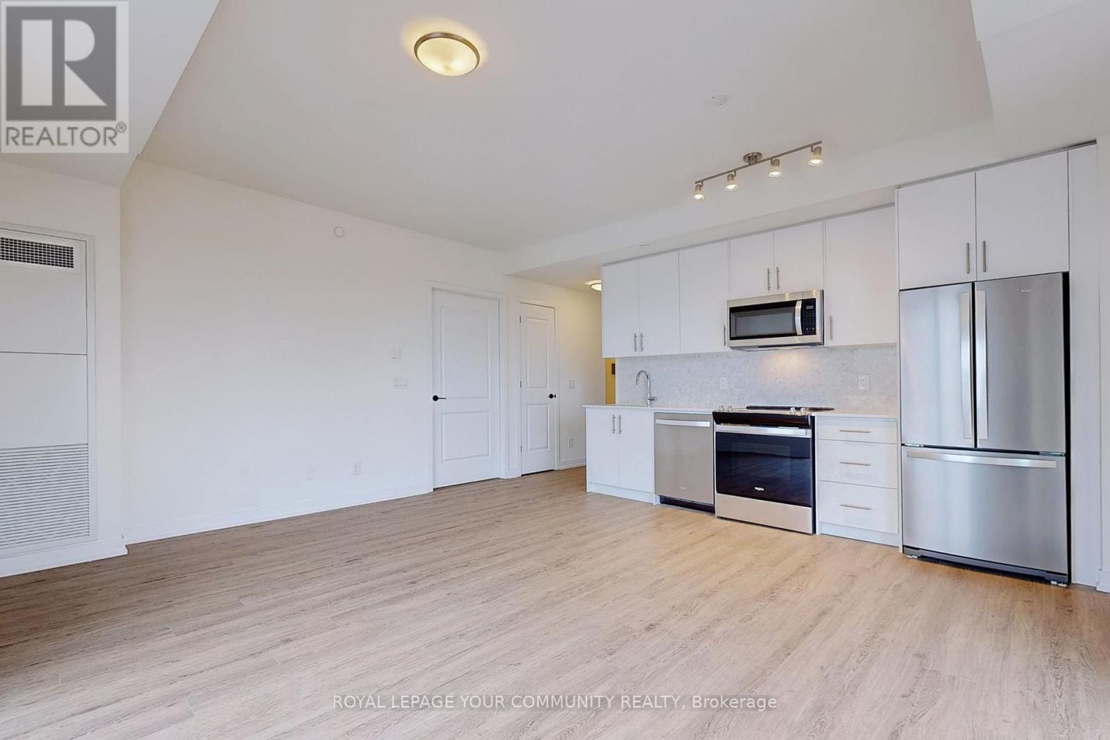 611 - 345 Wheat Boom Drive, Oakville, Ontario  L6H 7X5 - Photo 5 - W13820416