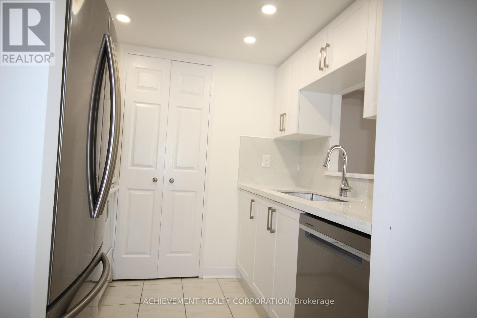 1106 - 285 Enfield Place, Mississauga, Ontario  L5B 3Y6 - Photo 10 - W13820422