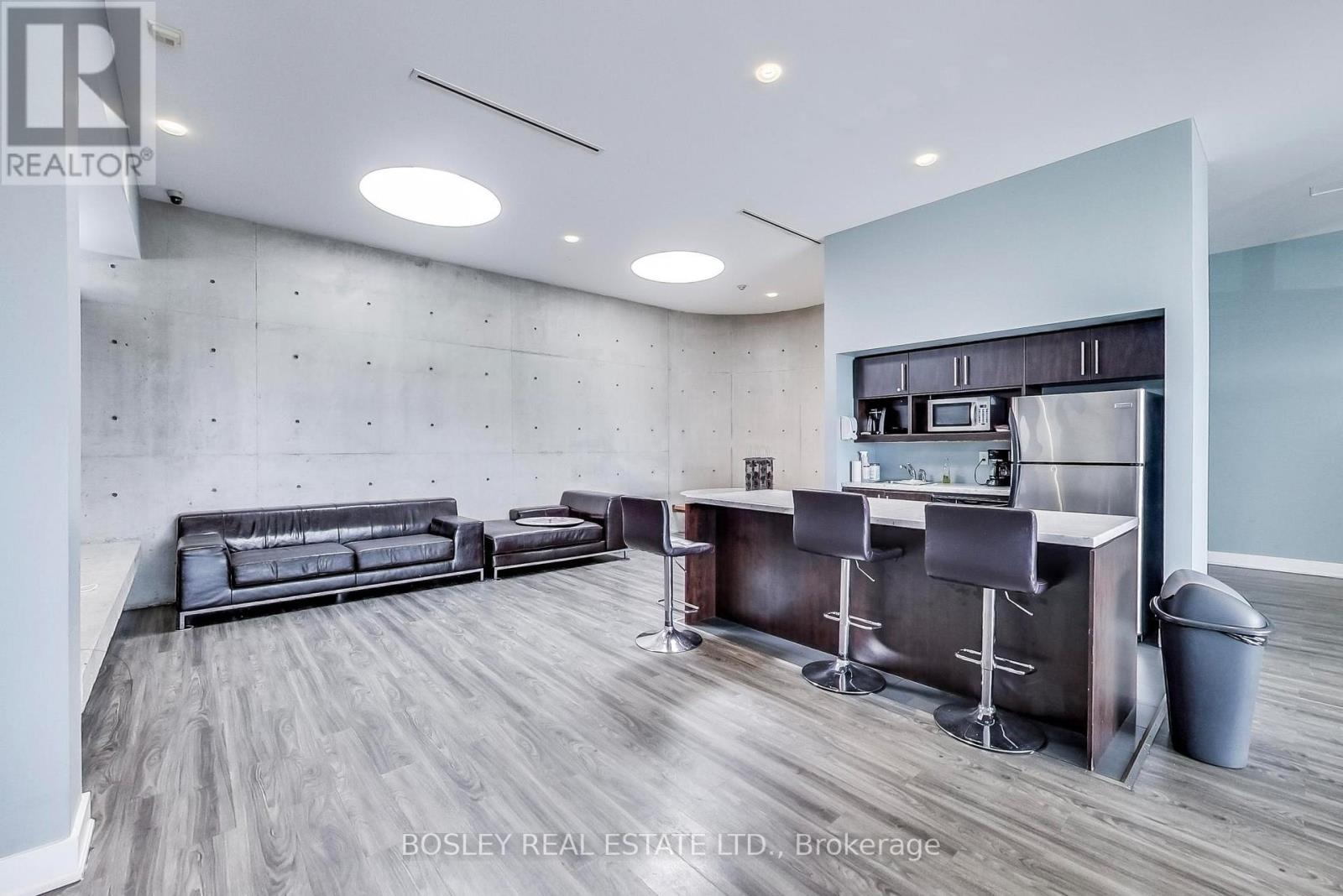 713 - 1050 The Queensway, Toronto, Ontario  M8Z 1P7 - Photo 18 - W13820488