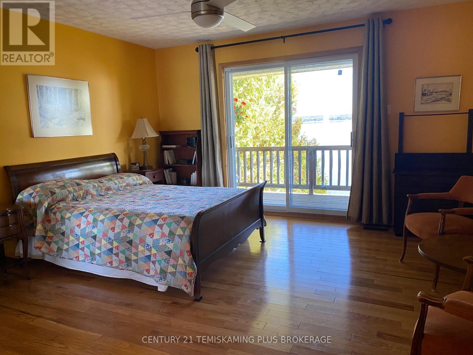 519 LAKESHORE ROAD N photo 14