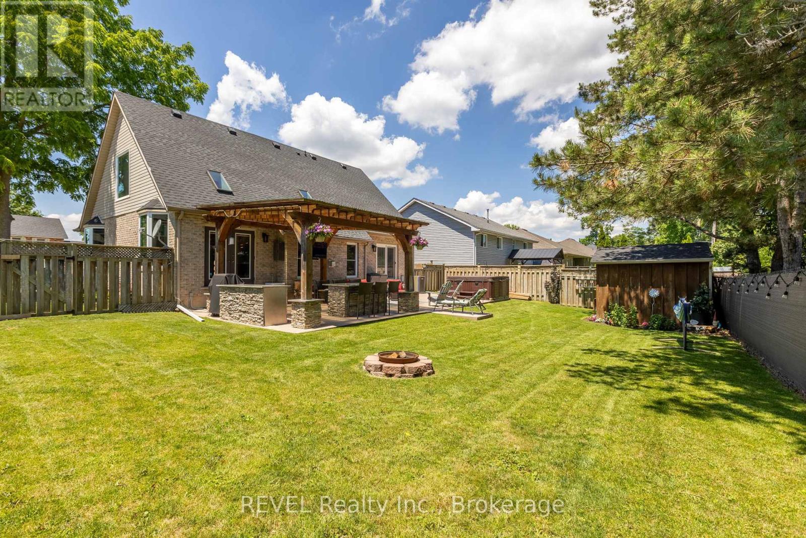 45 Westwood Drive, Port Colborne, Ontario  L3K 6B9 - Photo 3 - X13460986