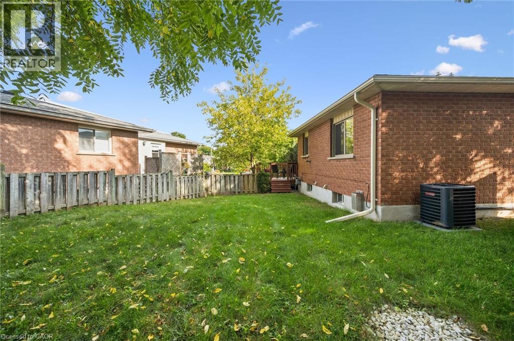 78 Old Huron Court, Kitchener, Ontario  N2R 1L7 - Photo 27 - 40865909