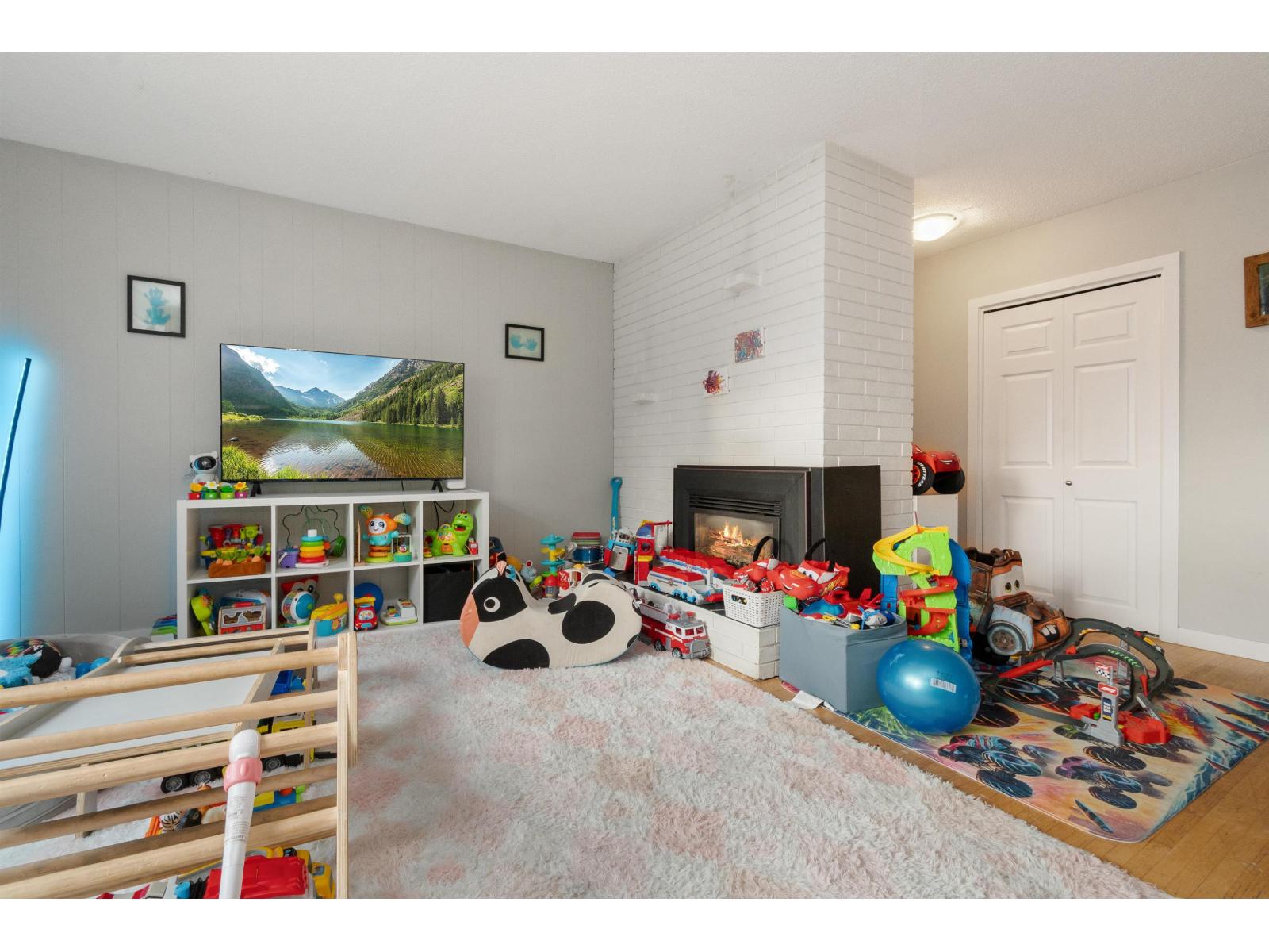 9542 Young Road, Chilliwack Proper East, Chilliwack, British Columbia  V2P 4S8 - Photo 3 - R3168413