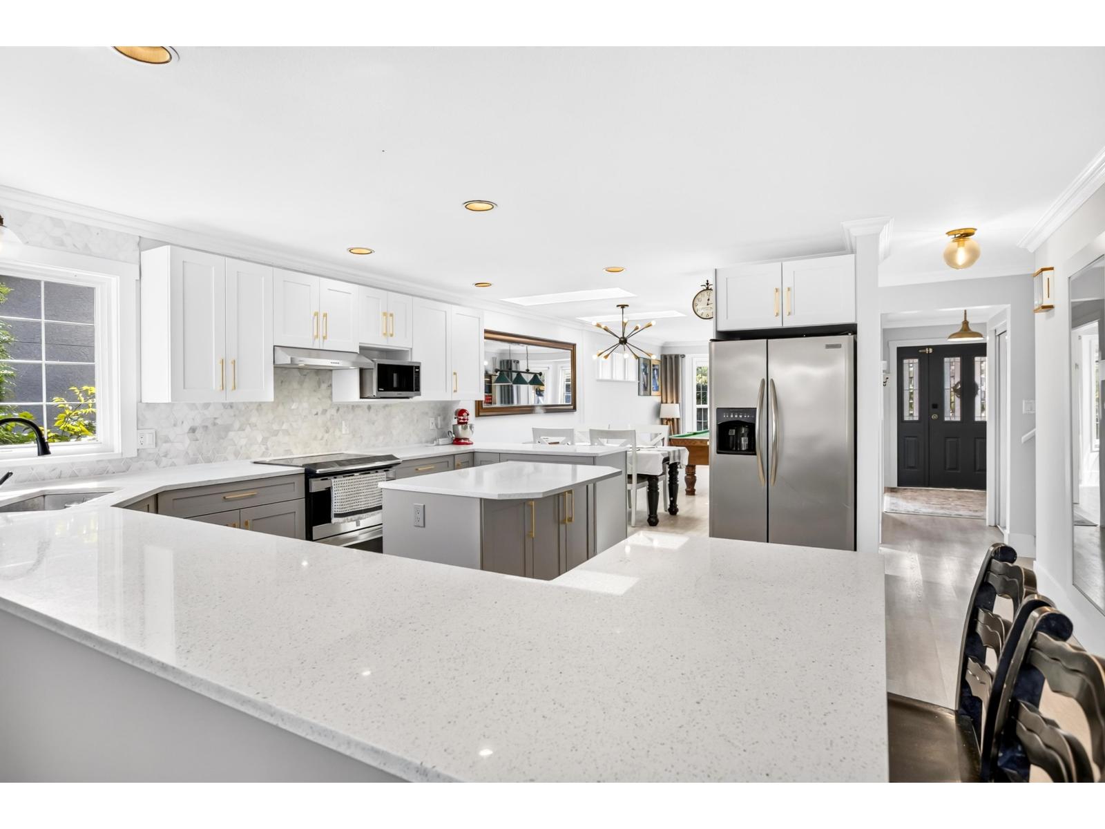 1065 King George Boulevard, Surrey, British Columbia  V4A 9S7 - Photo 16 - R3168279