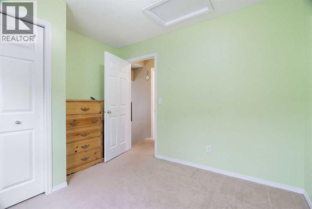 128 Copperstone Grove SE photo 20