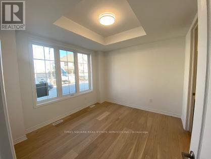 39 Wisla Avenue, Markham, Ontario  L6C 3L9 - Photo 4 - N13811154
