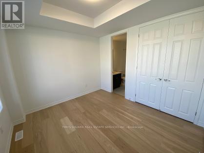 39 Wisla Avenue, Markham, Ontario  L6C 3L9 - Photo 5 - N13811154