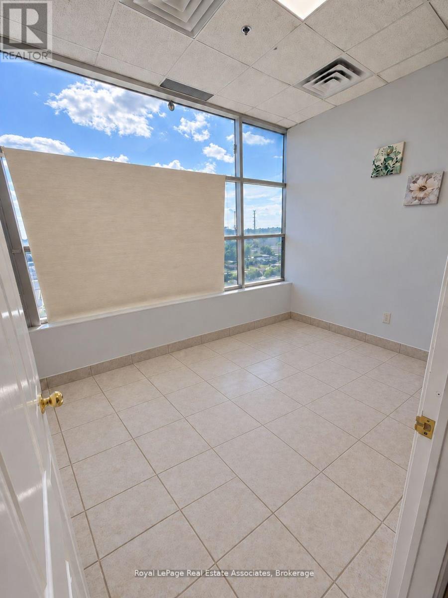 206/208 - 2260 Bovaird Drive E, Brampton, Ontario  L6R 3J5 - Photo 12 - W13742568