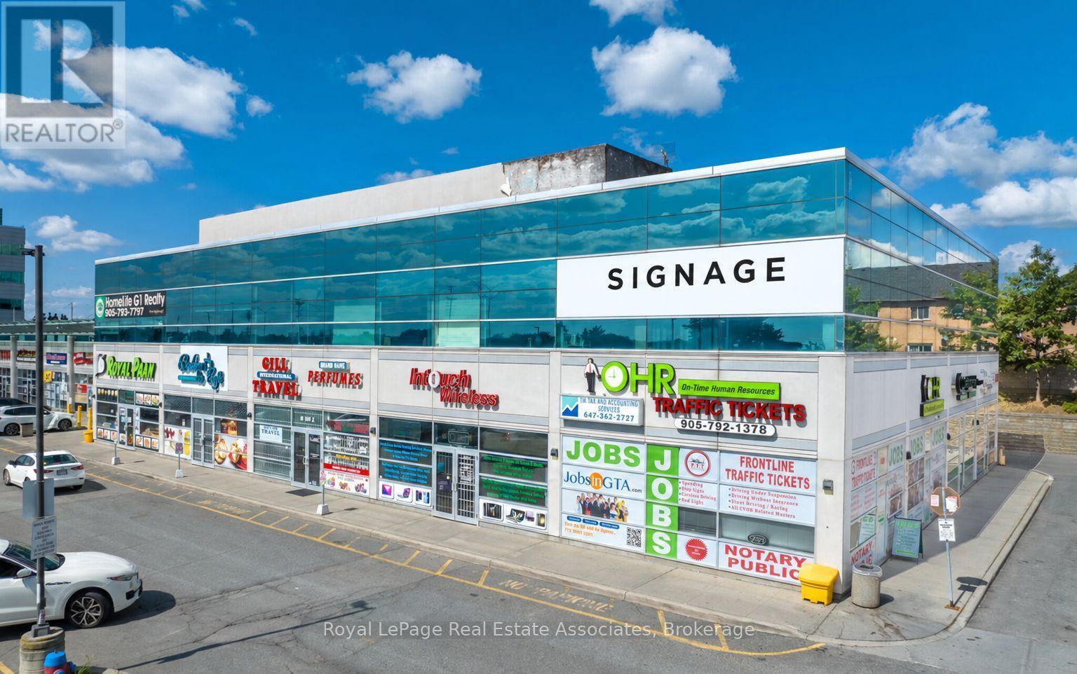 206/208 - 2260 Bovaird Drive E, Brampton, Ontario  L6R 3J5 - Photo 2 - W13742568
