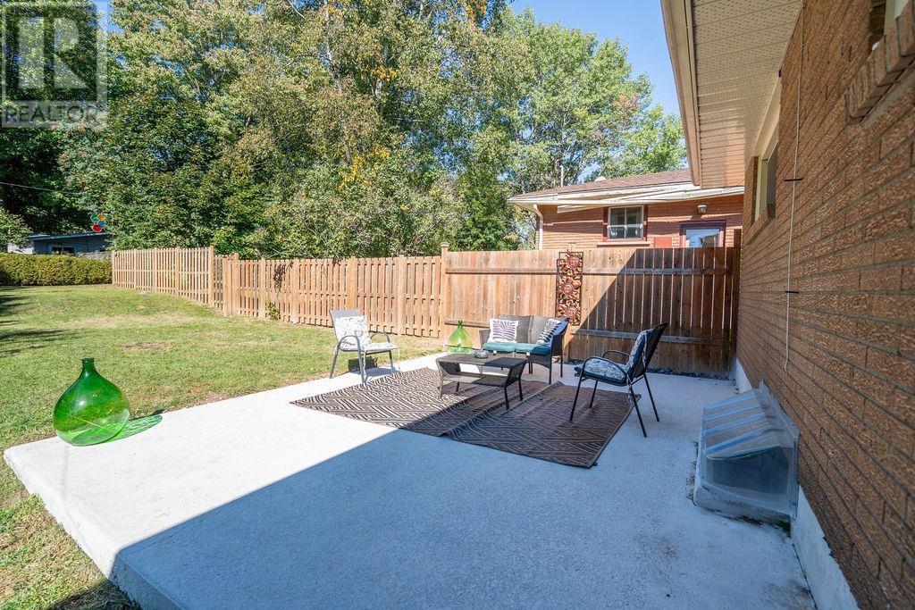 100 Parkdale Dr, Sault Ste. Marie, Ontario P6A 4C8 - Photo 6 - SM262649