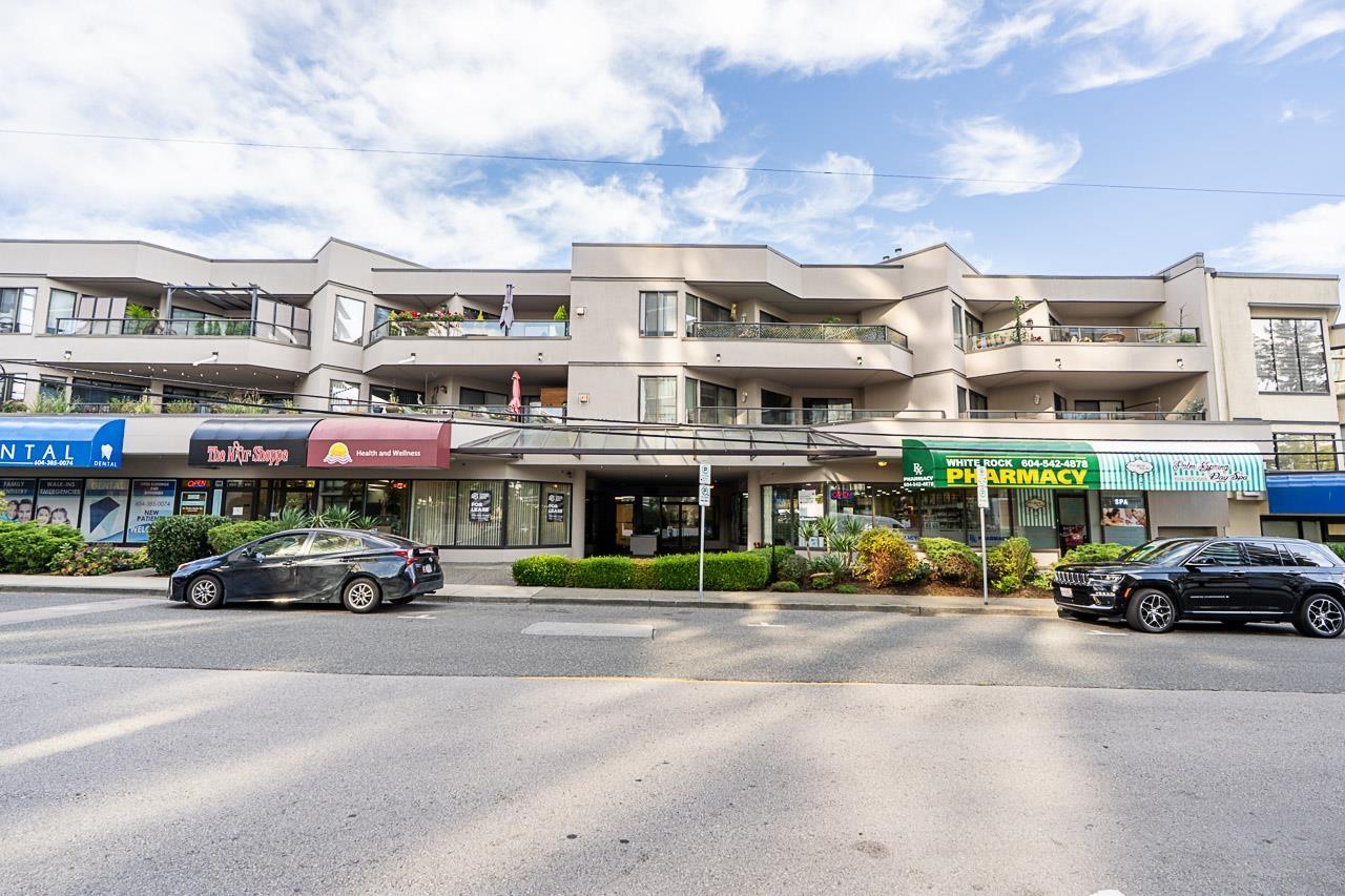 201 1440 GEORGE STREET, White Rock, British Columbia