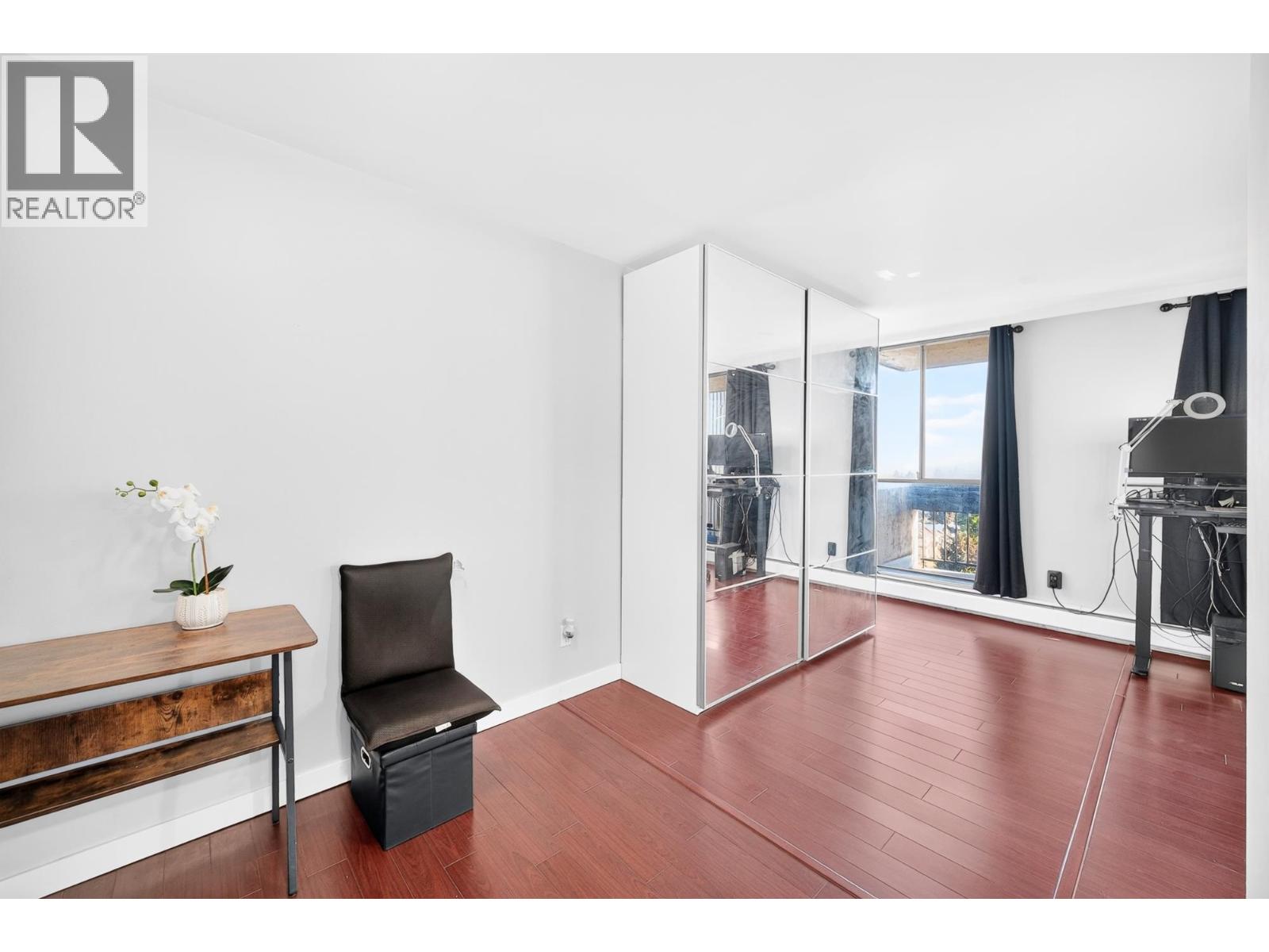 1105 6759 WILLINGDON AVENUE photo 9
