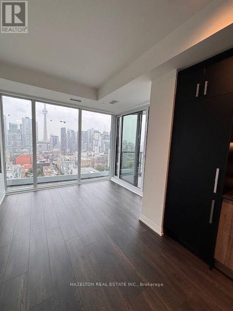 2710 - 280 Dundas Street W, Toronto, Ontario  M5T 1G2 - Photo 1 - C13820608