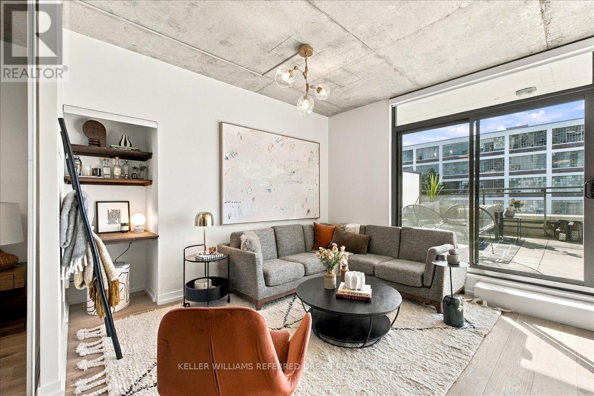 317 - 319 CARLAW AVENUE, Toronto, Ontario