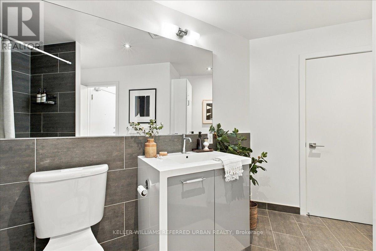 317 - 319 Carlaw Avenue, Toronto, Ontario  M4M 0A4 - Photo 26 - E13820564