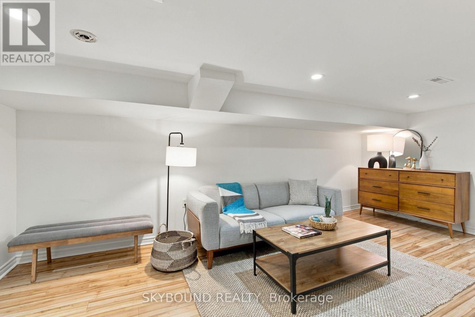 45 Westlake Avenue, Toronto, Ontario  M4C 4P7 - Photo 24 - E13820616