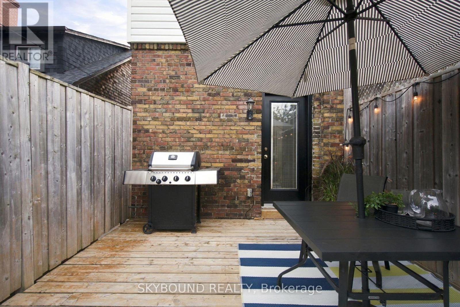 45 Westlake Avenue, Toronto, Ontario  M4C 4P7 - Photo 26 - E13820616