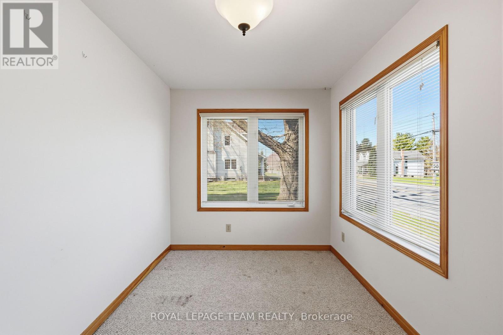 12106 Lakeshore Drive, South Dundas, Ontario  K0C 1X0 - Photo 18 - X13058378
