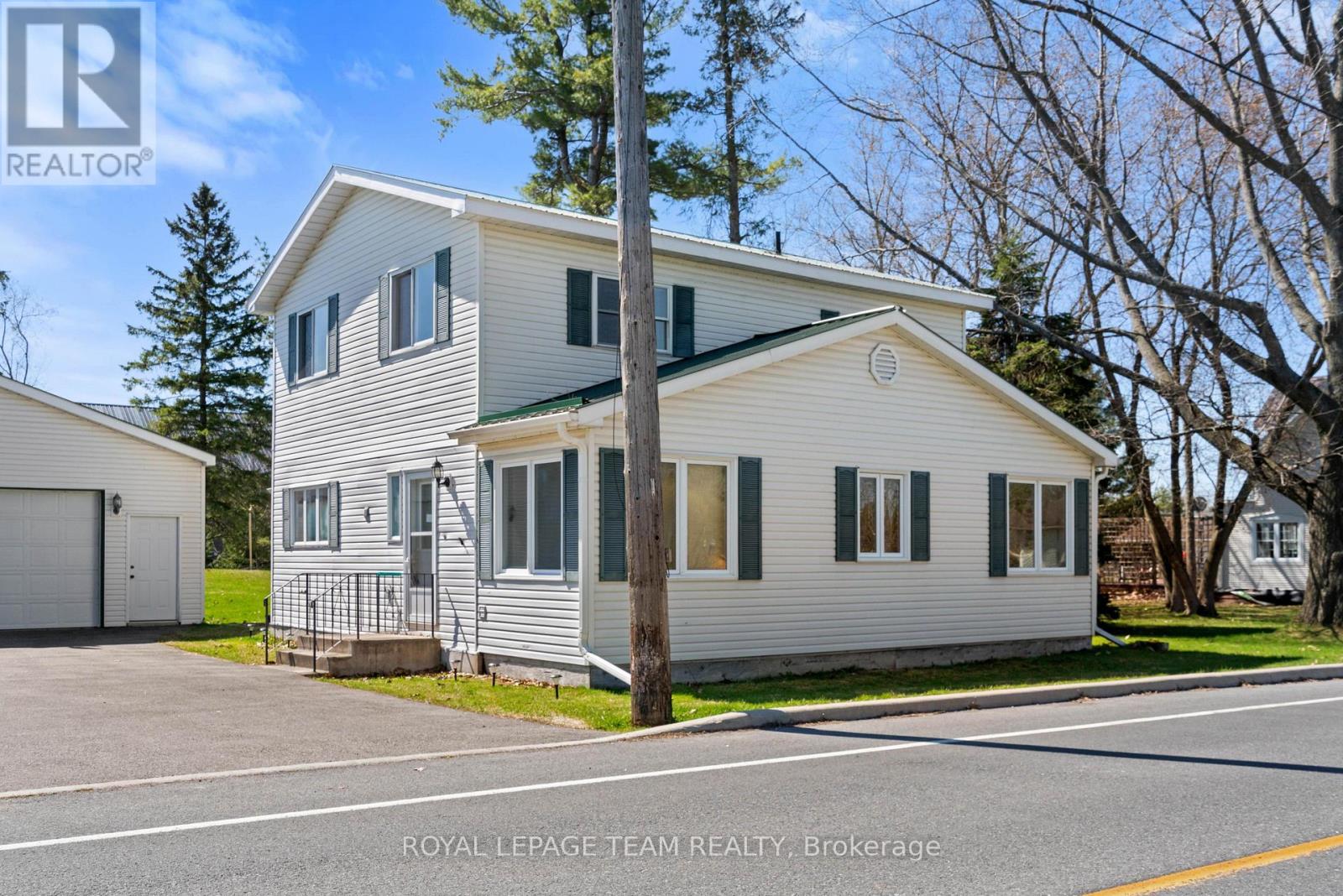 12106 Lakeshore Drive, South Dundas, Ontario  K0C 1X0 - Photo 3 - X13058378