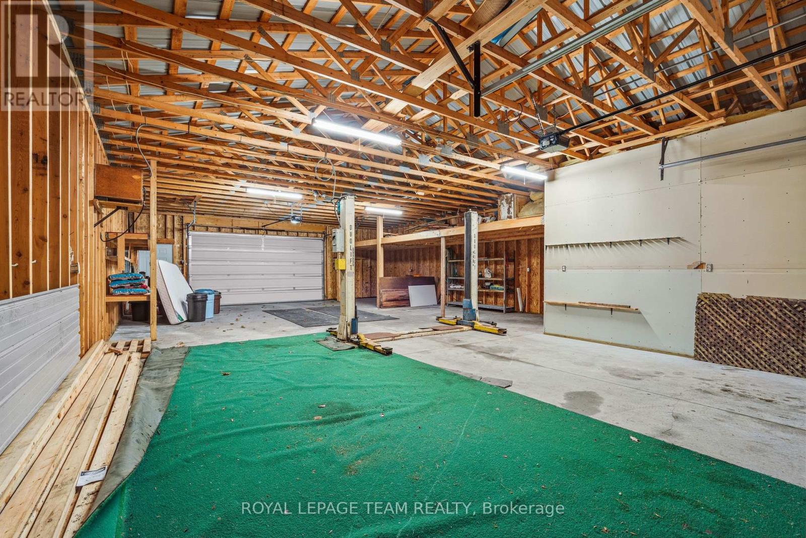 12106 Lakeshore Drive, South Dundas, Ontario  K0C 1X0 - Photo 39 - X13058378