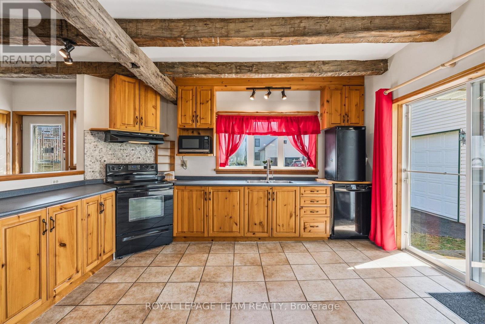 12106 Lakeshore Drive, South Dundas, Ontario  K0C 1X0 - Photo 7 - X13058378
