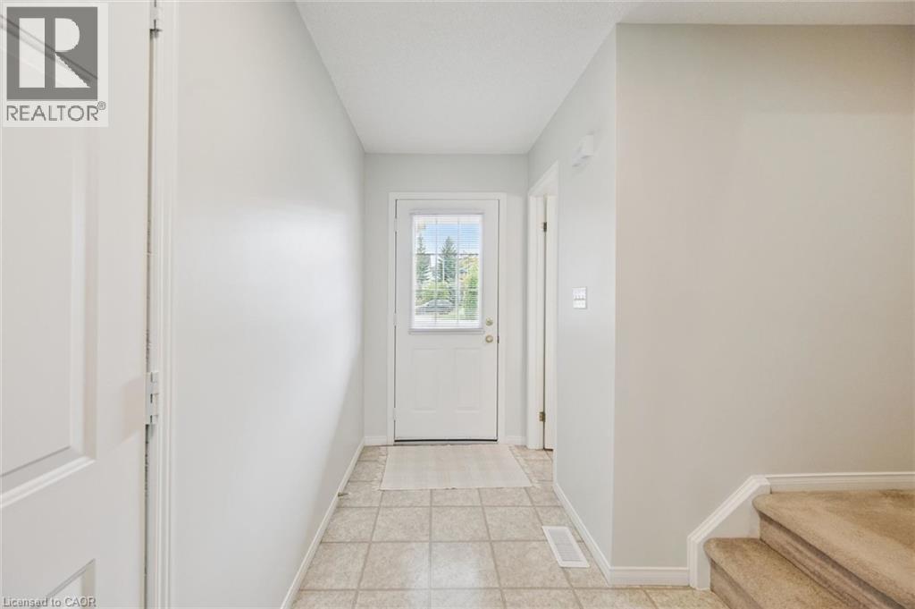 526 Thornview Place, Waterloo, Ontario  N2T 2V9 - Photo 5 - 40865289