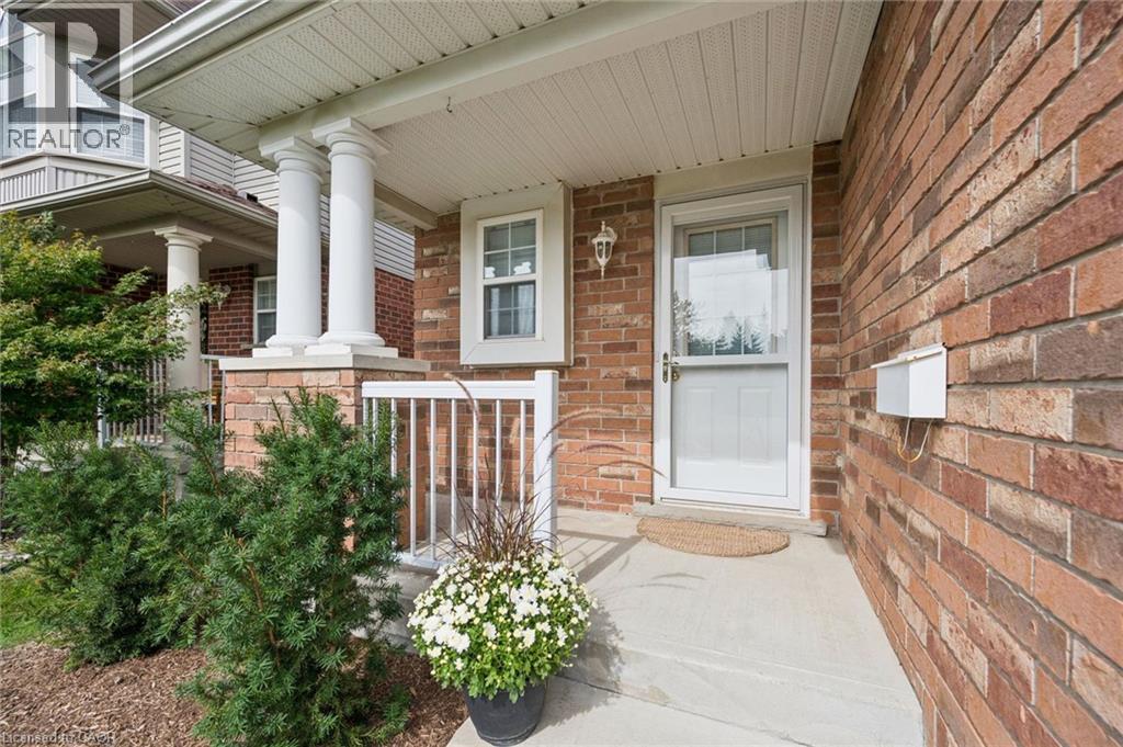 526 Thornview Place, Waterloo, Ontario  N2T 2V9 - Photo 4 - 40865289