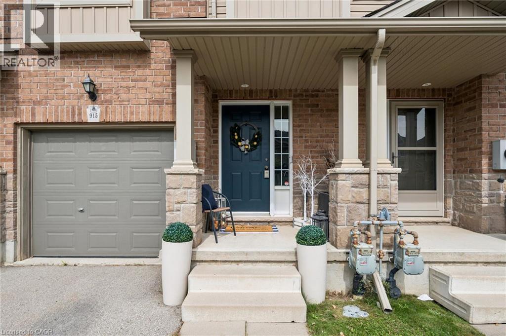915 Zeller Crescent, Kitchener, Ontario  N2A 0C7 - Photo 4 - 40865966