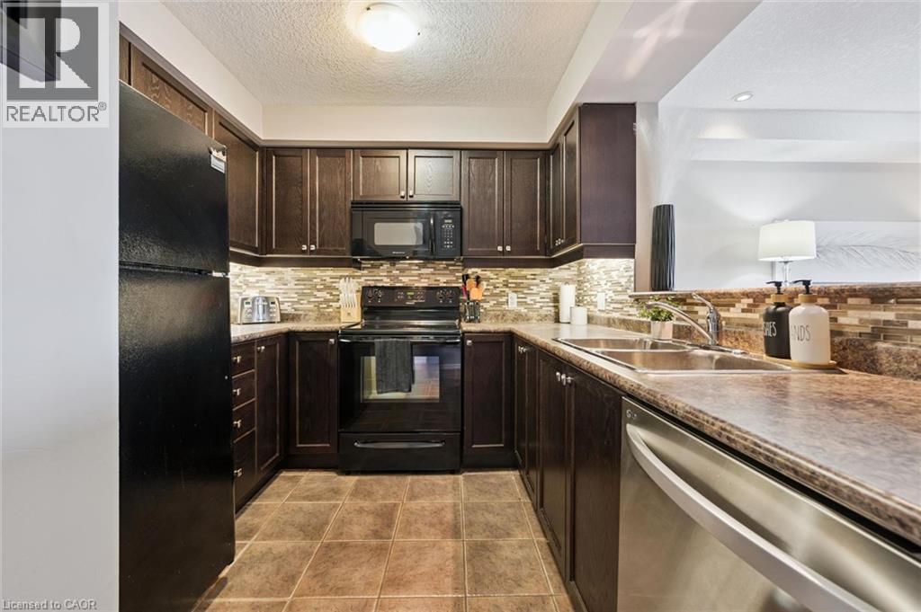 915 Zeller Crescent, Kitchener, Ontario  N2A 0C7 - Photo 10 - 40865966