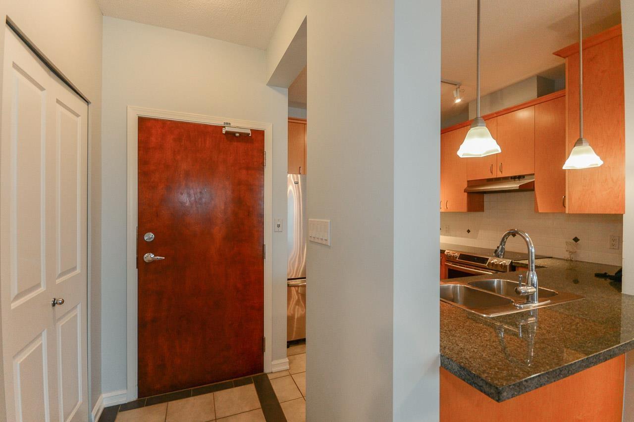 307 1551 Foster Street, White Rock, British Columbia  V4B 5M1 - Photo 3 - R3121067