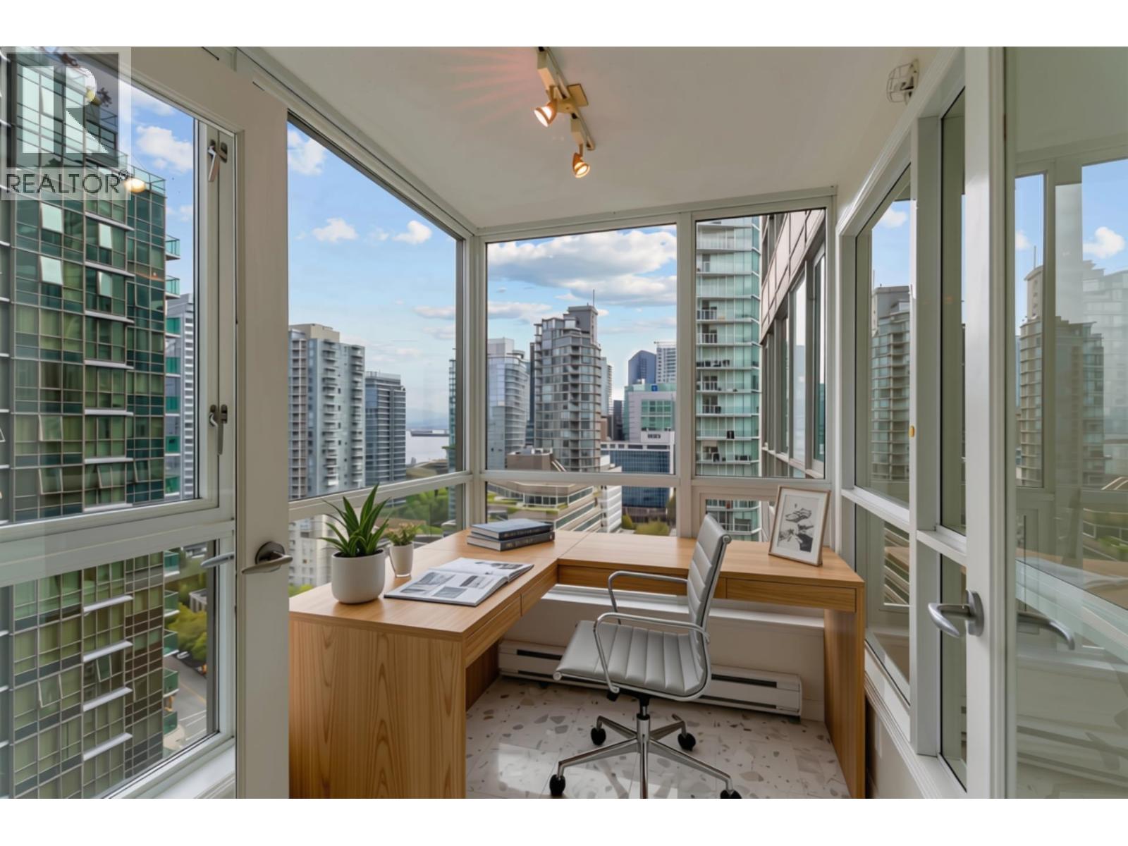 2206 1328 W PENDER STREET photo 5