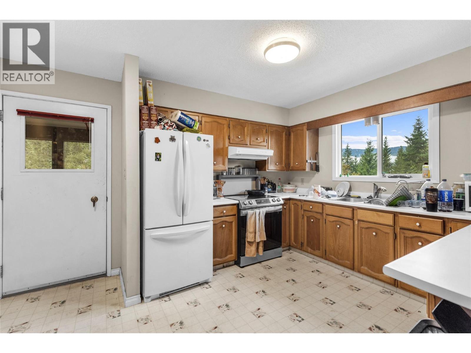 824 Barber Road photo 6