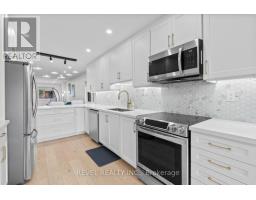 163 NORTHLAND AVENUE, Toronto, Ontario