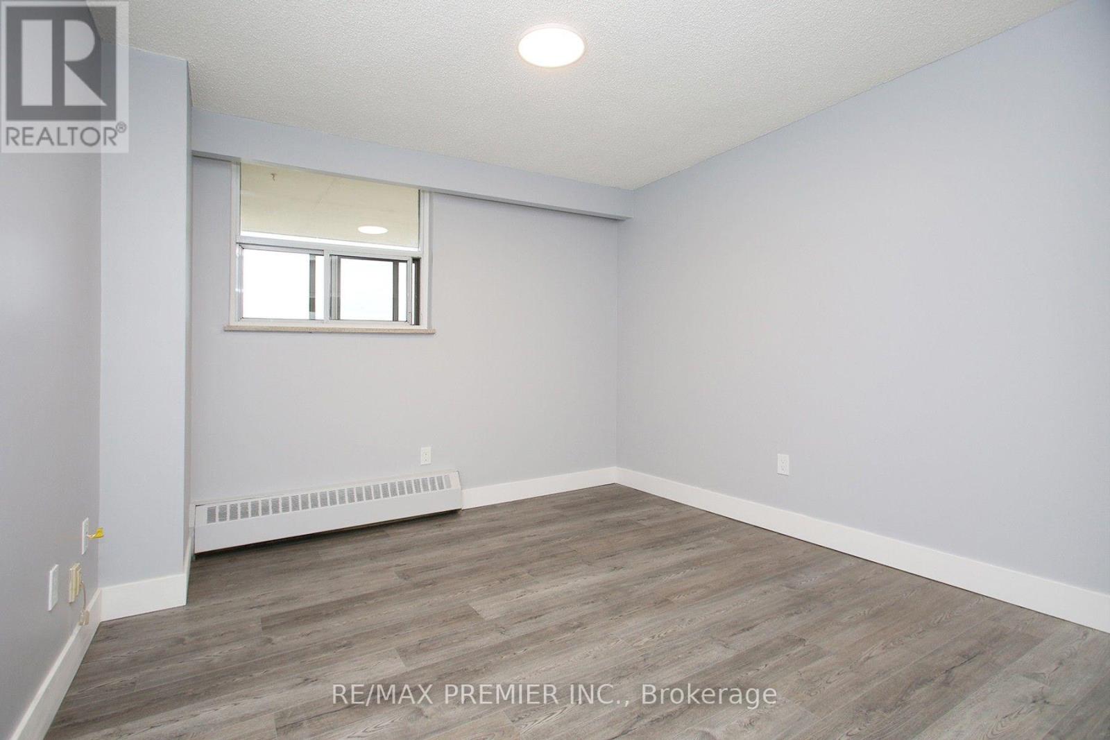 1909 - 390 Dixon Road, Toronto, Ontario  M9R 1T4 - Photo 18 - W13820580