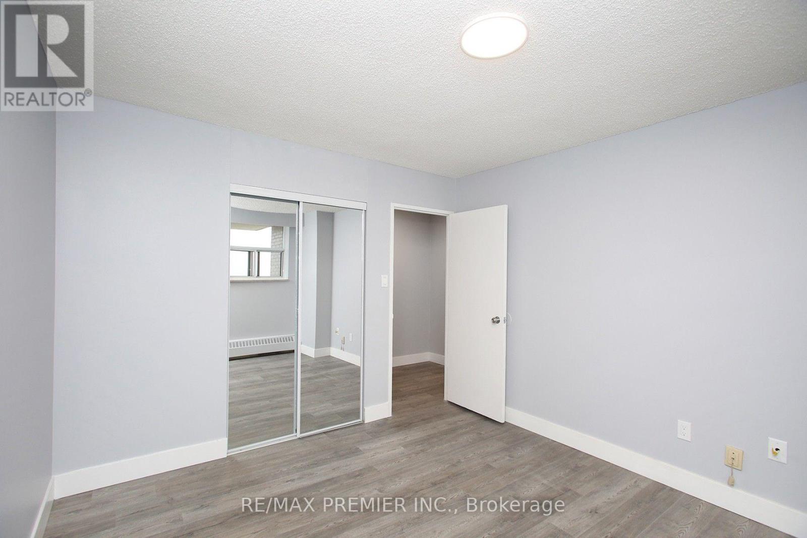 1909 - 390 Dixon Road, Toronto, Ontario  M9R 1T4 - Photo 19 - W13820580