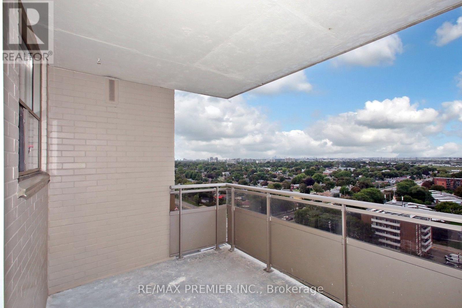 1909 - 390 Dixon Road, Toronto, Ontario  M9R 1T4 - Photo 22 - W13820580
