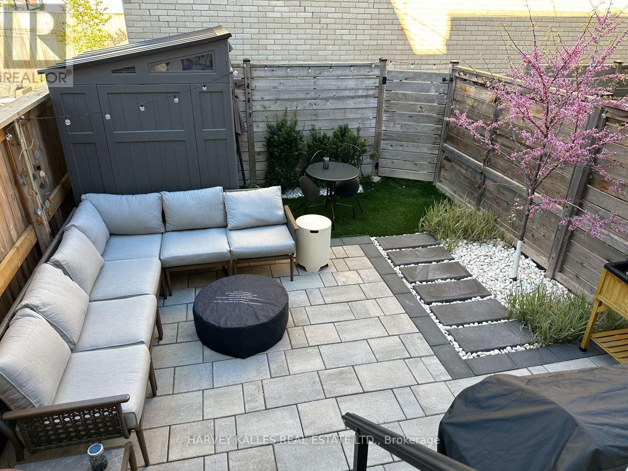 1 - 976 Shaw Street, Toronto, Ontario  M6G 3M7 - Photo 23 - W13820614