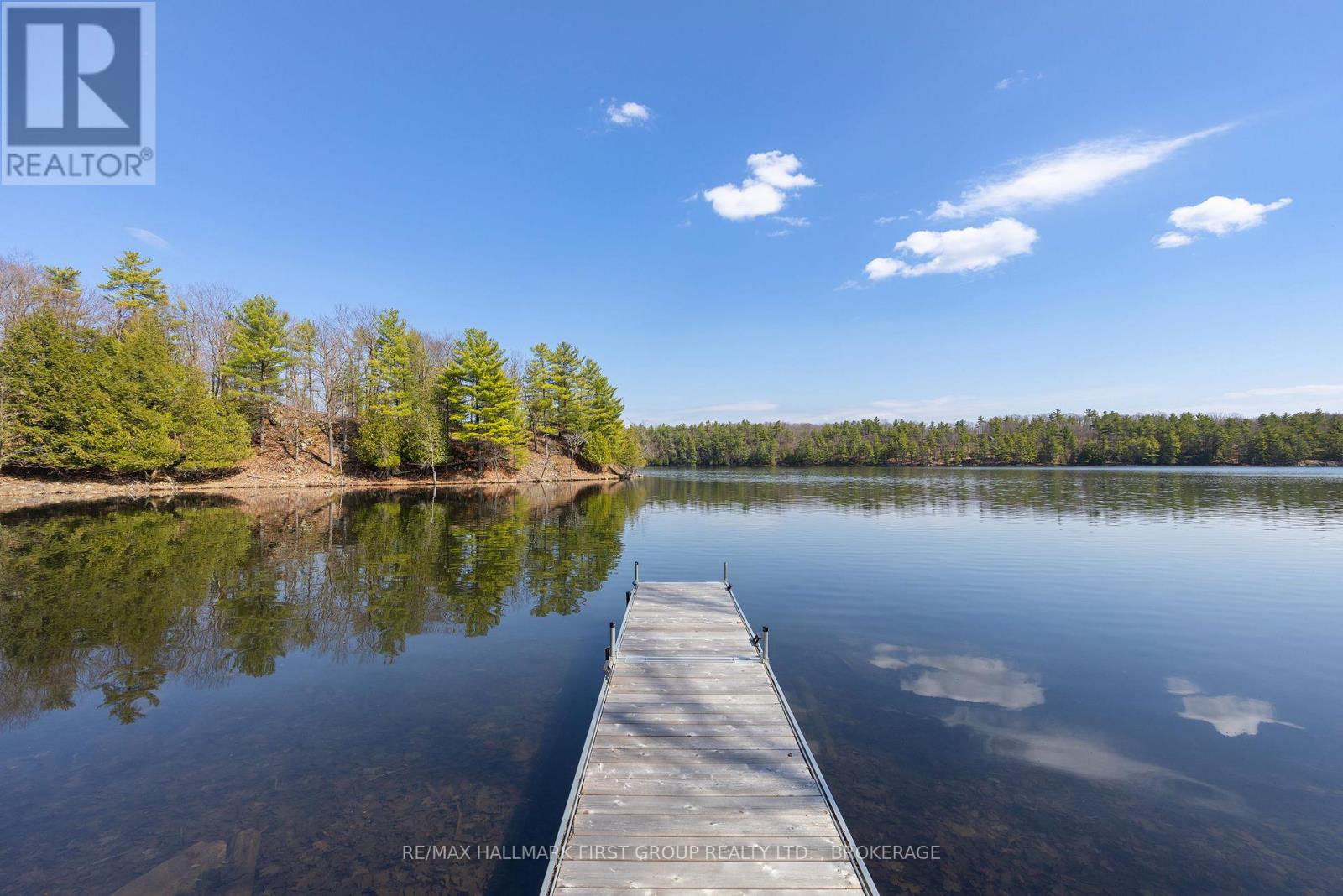 1005 MACDONALD LANE photo 46