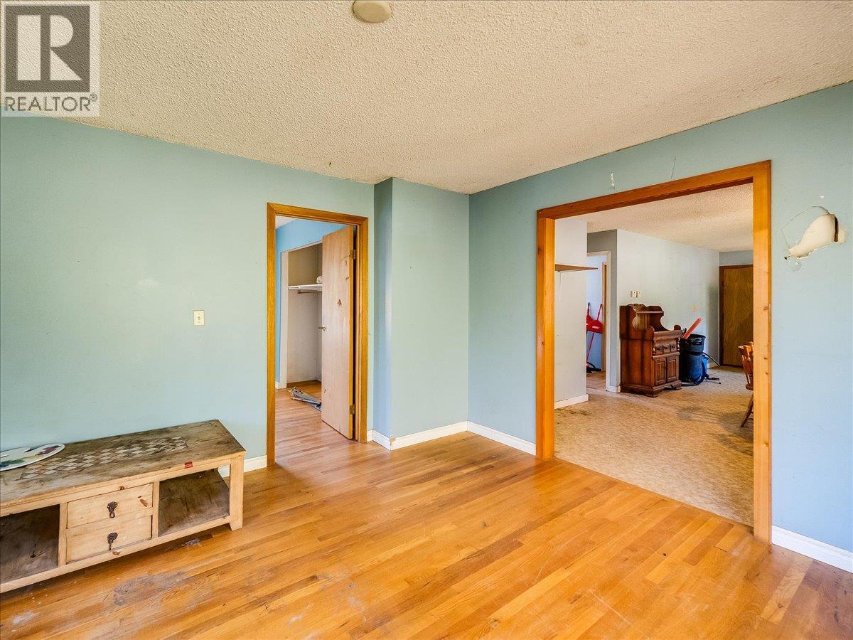 3168 Pass Creek Road, Crescent Valley, British Columbia V0G 1H0 - Photo 12 - 10401618